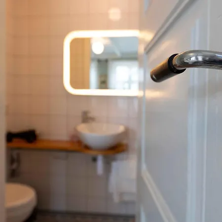 Lundins Hotell Hotel Karmoy