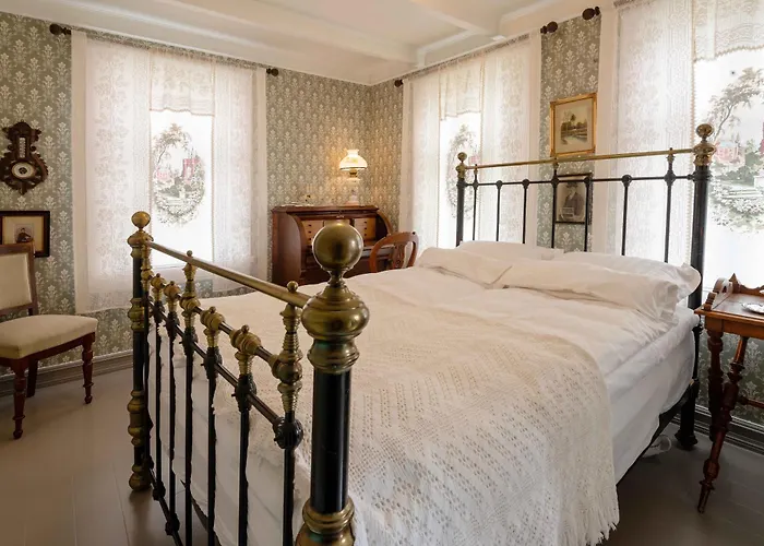 Hotel Lundins *